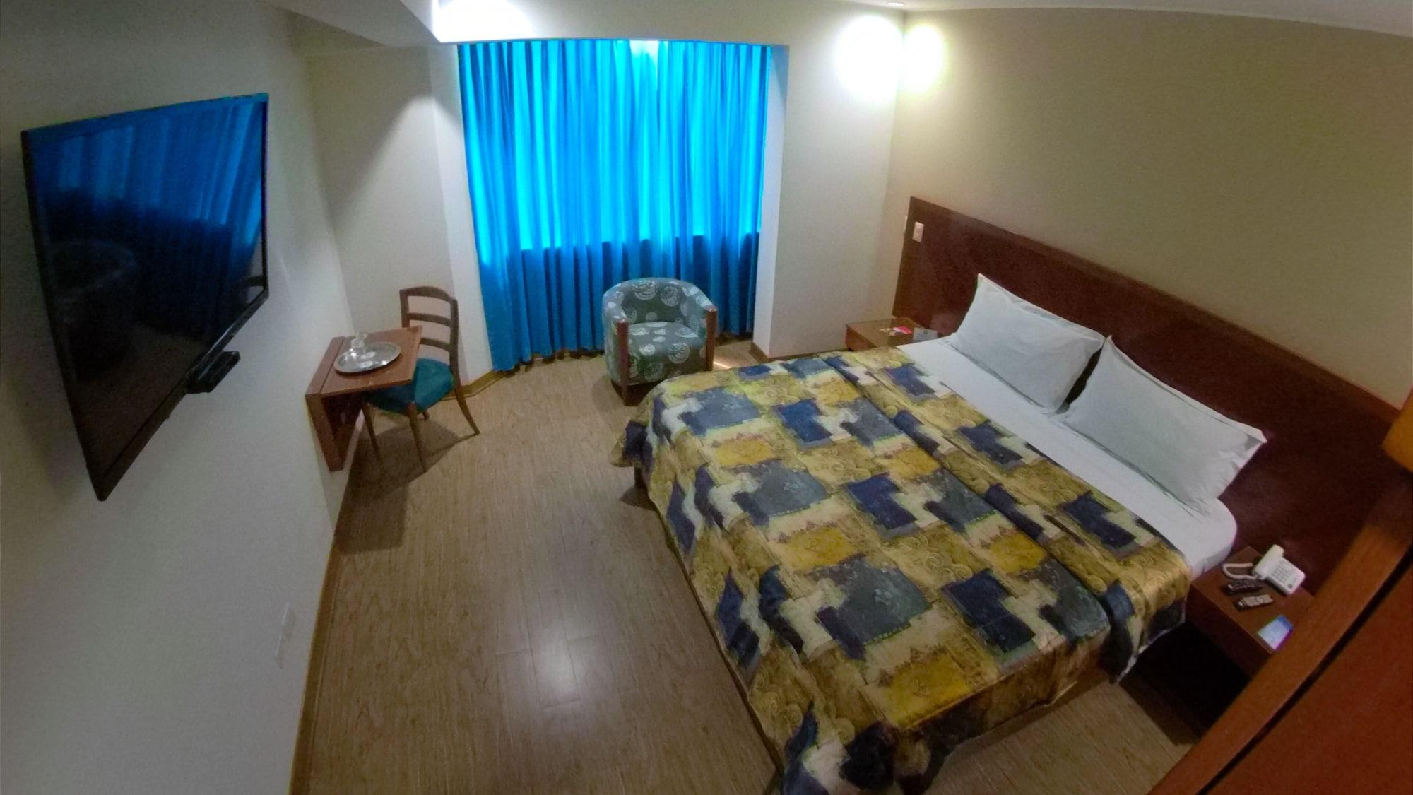 Hotel Esencia Suites リマ エクステリア 写真